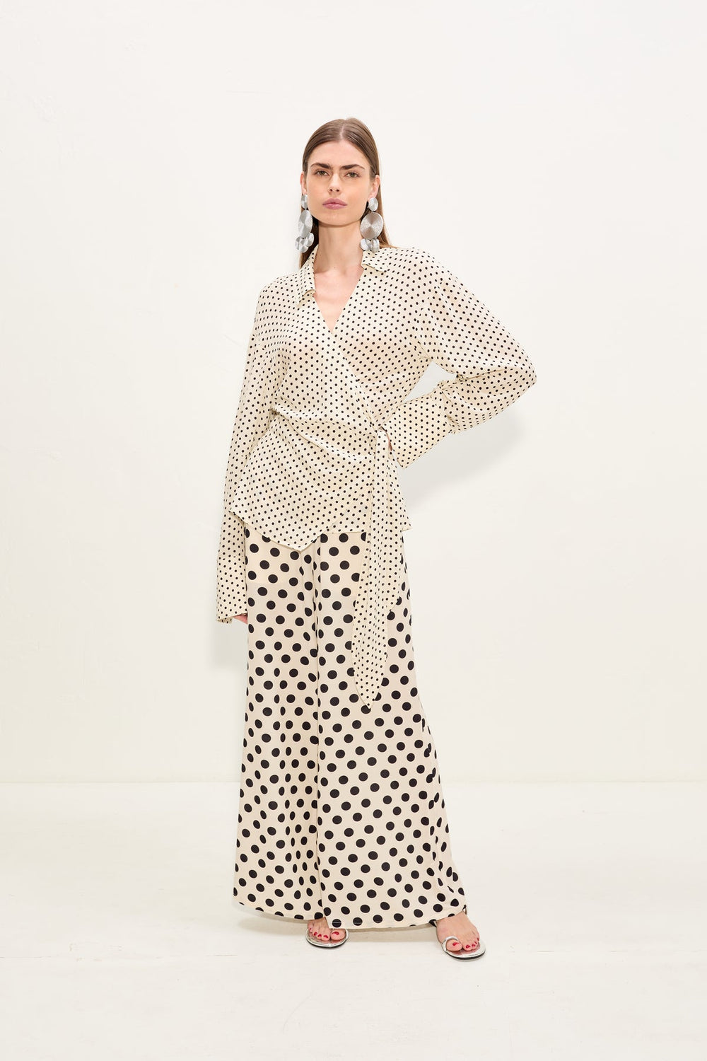 Anya Crepe Wrap Top | Simon Miller Macadamia/Black Polka Dot