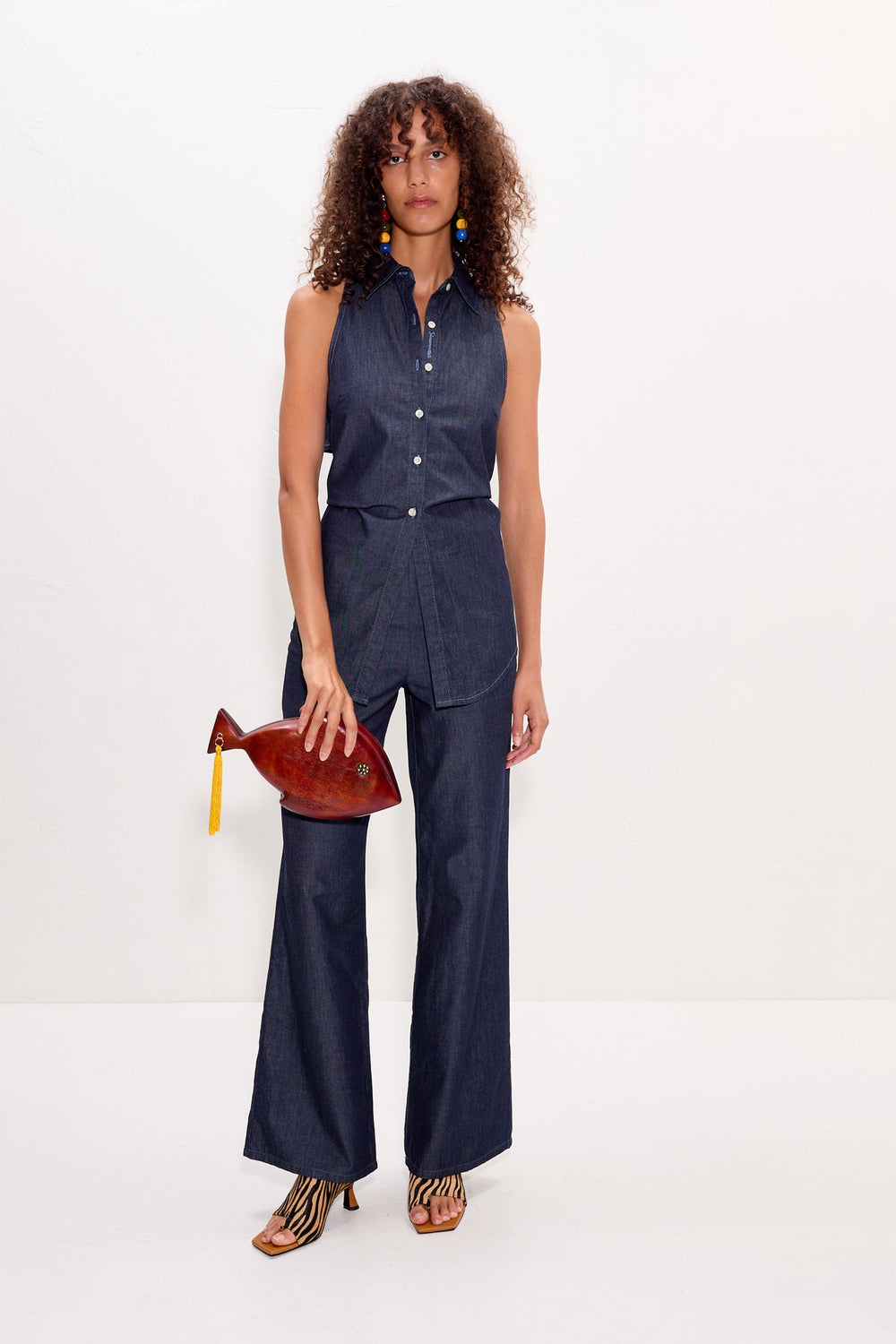 Loch Sleeveless Chambray Button Up | Simon Miller Indigo